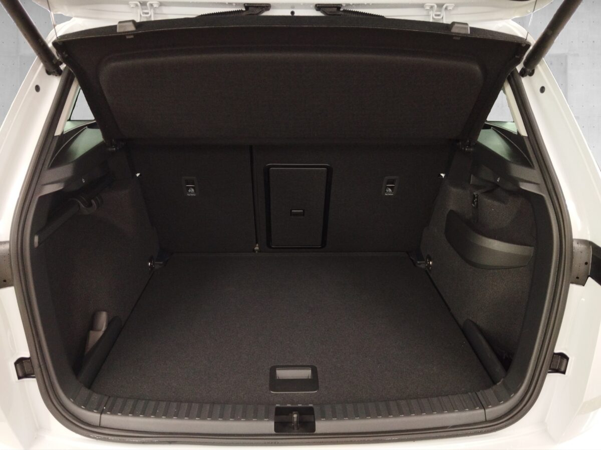 Skoda Karoq 2.0 TDI Tour DSG 360*4xSHZ*ACC*AHK*AUT*LED – Bild 17
