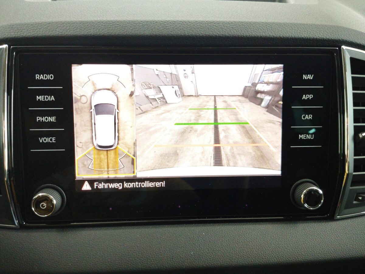Skoda Karoq 2.0 TDI Tour DSG 360*4xSHZ*ACC*AHK*AUT*LED – Bild 26