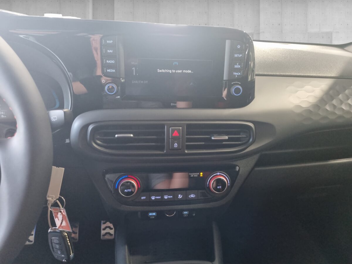 Hyundai i10 1.0 T-GDi N Line *Matrix*DynLicht*Kam.*KlimaA – Bild 13