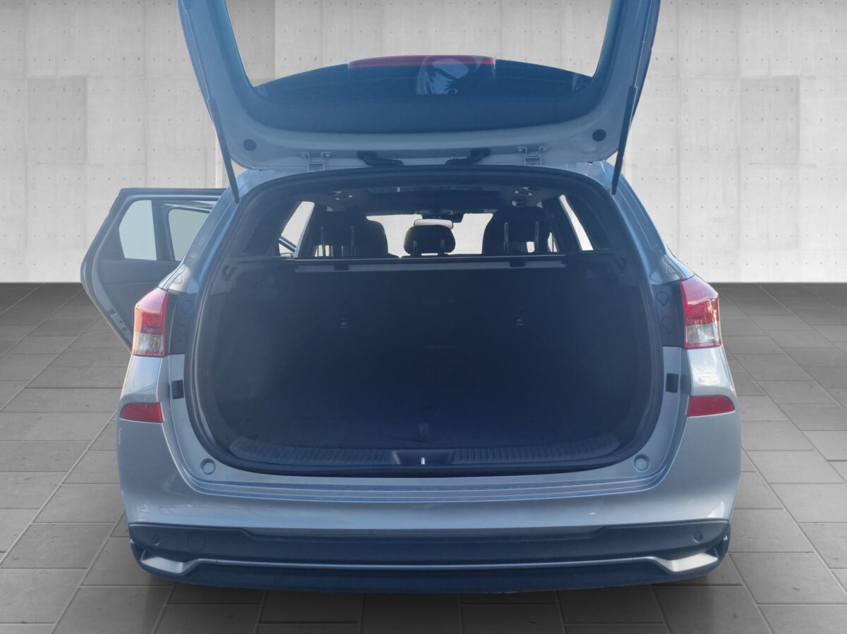 Hyundai i30 FL Kombi 1.5 T-GDI 48V-Hybrid Advantage DCT – Bild 17