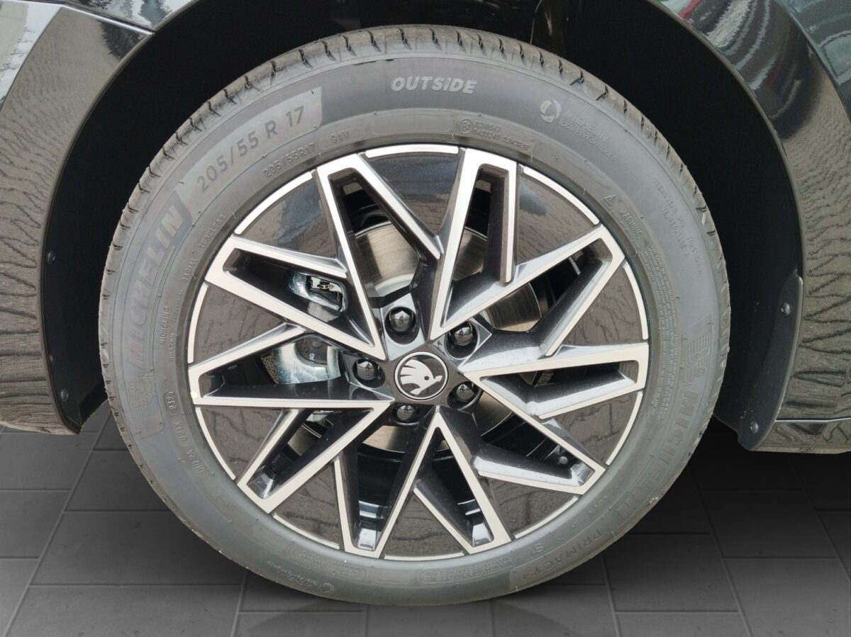 Skoda Octavia Combi 2.0 TDI Tour DSG 2xKlima*ACC*AUT – Bild 20