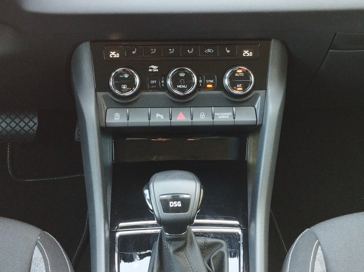 Skoda Karoq 1.5 TSI Drive DSG 4xSHZ*AHK*AUT*Kam. – Bild 14