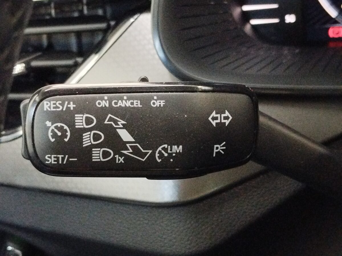 Skoda Scala 1.0 TSI Clever *Fernlichtass.*Kam.*KeyLess* – Bild 22
