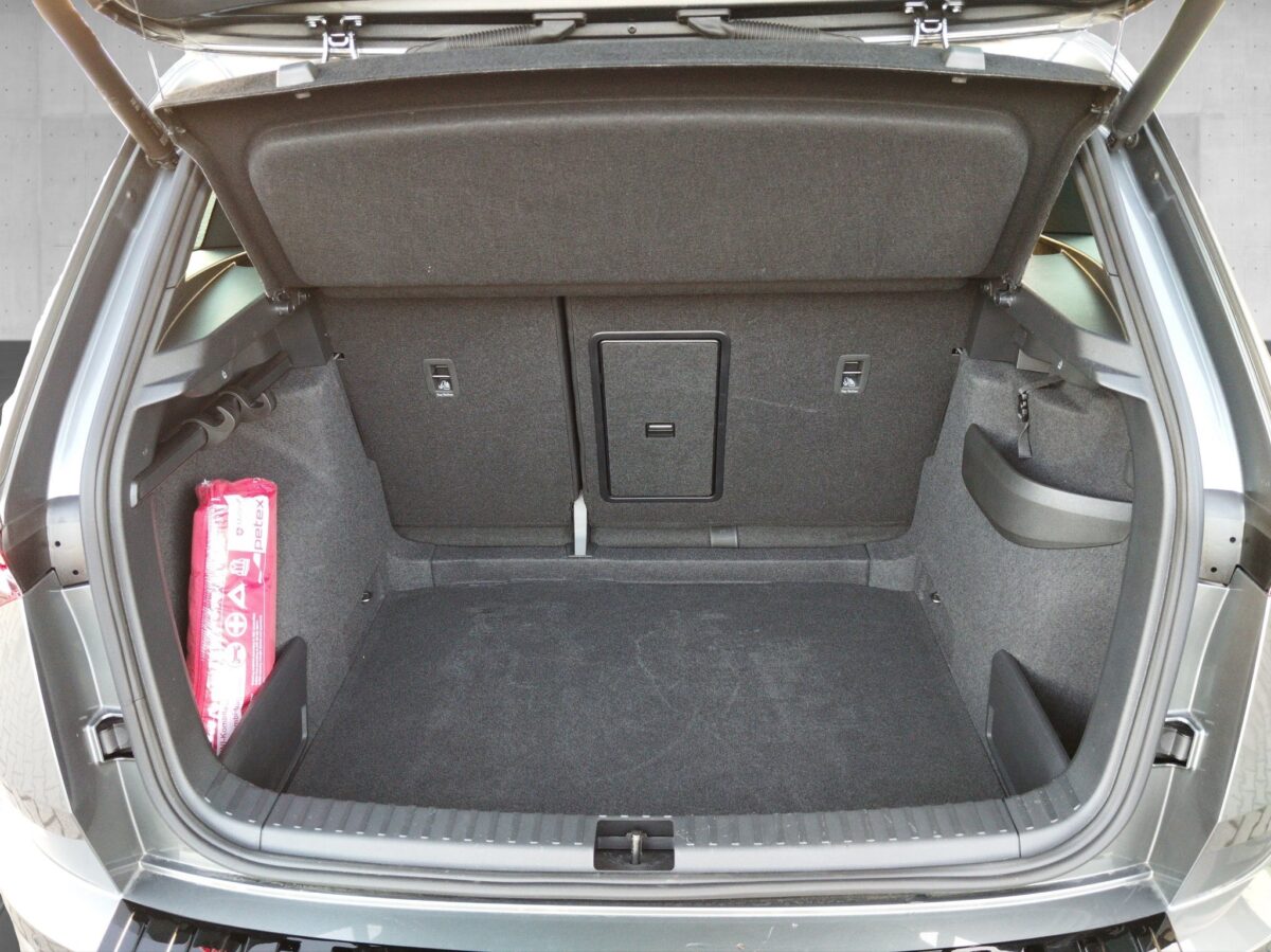 Skoda Karoq 1.5 TSI Sportline DSG Matrix*2xKlima*ACC – Bild 17