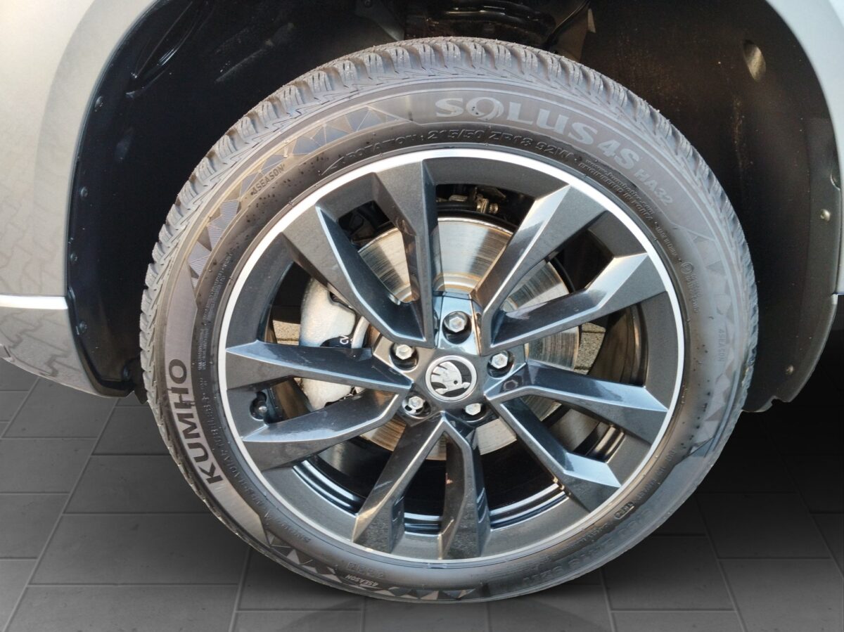 Skoda Karoq 1.5 TSI Sportline DSG Matrix*2xKlima*ACC – Bild 20