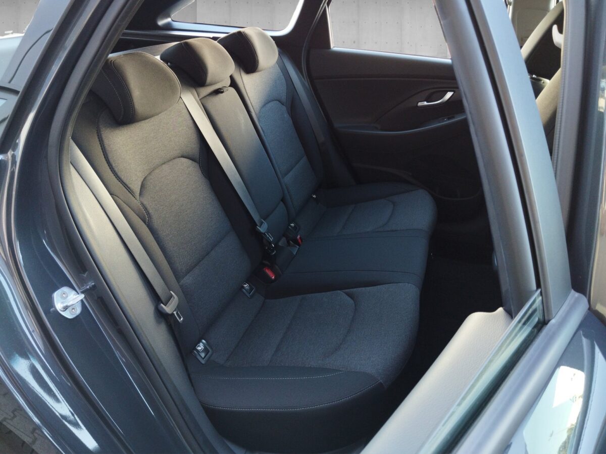 Hyundai i30 FL Kombi 1.5 T-GDI 48V-Hybrid Trend DynLicht – Bild 18