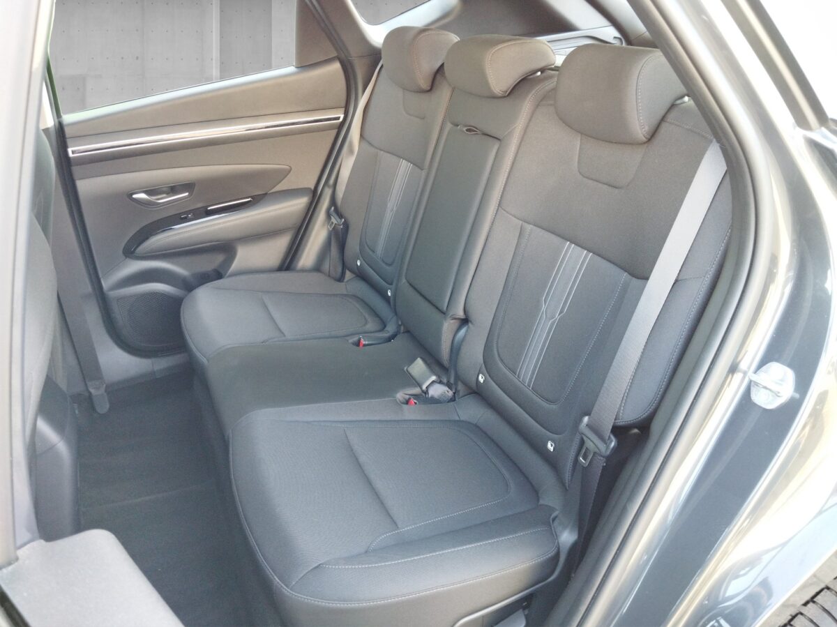 Hyundai TUCSON 1.6 GDI Select DynLicht*Fernlichtass.*LED – Bild 11