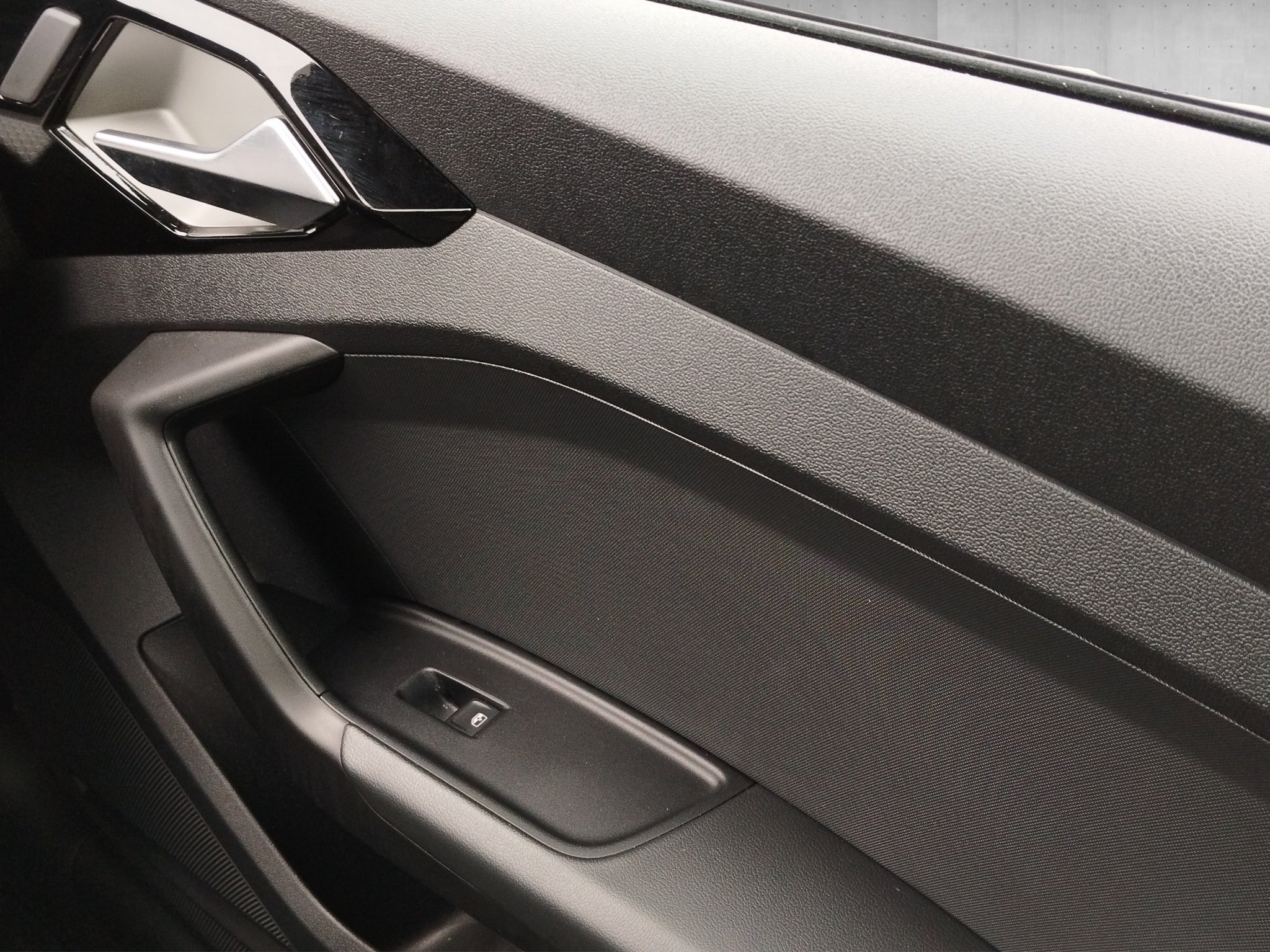 Audi A1 Sportback 1.5 TFSI S line DSG AUT*DynLicht*LM – Bild 16