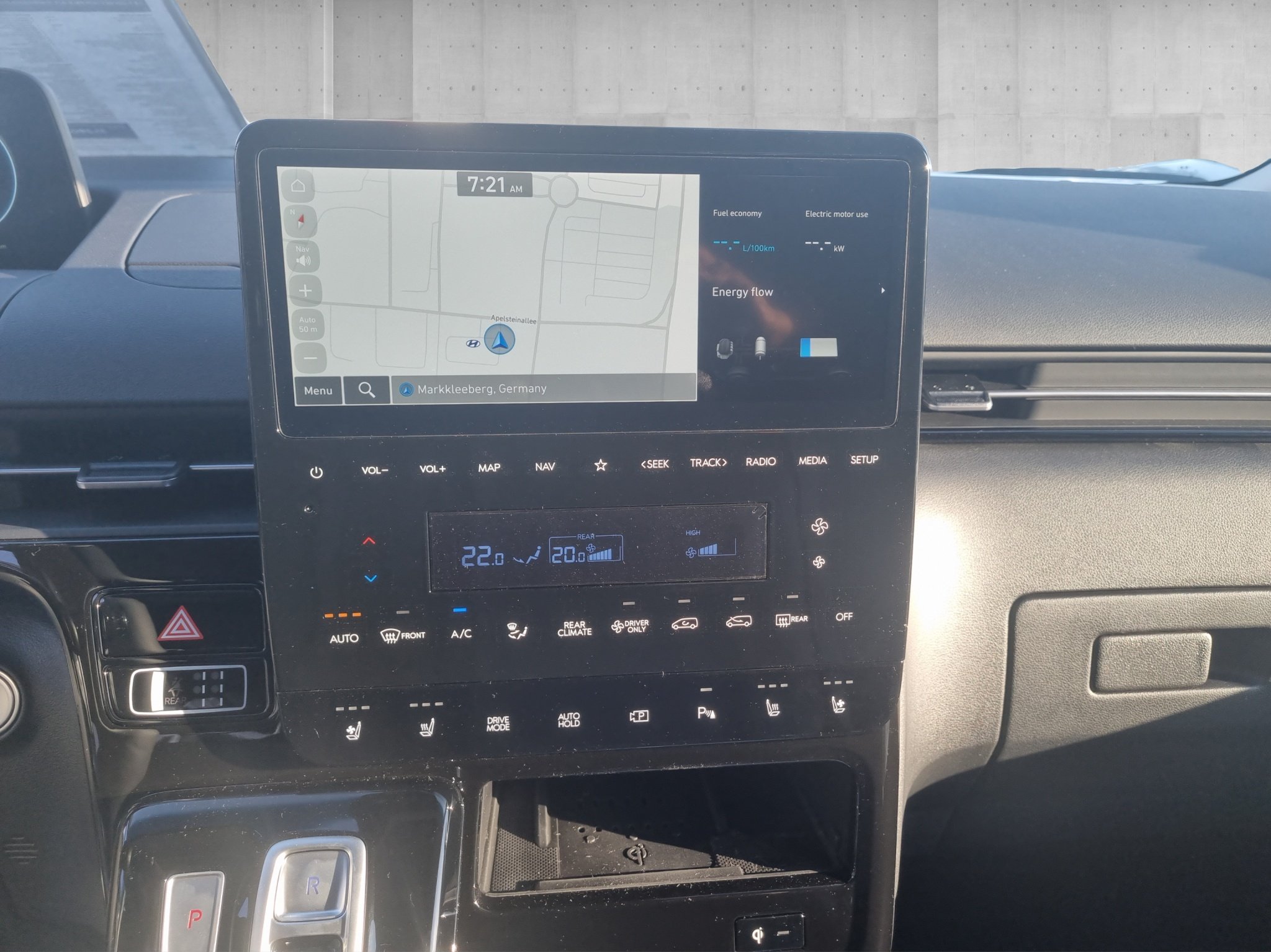 Hyundai STARIA 1.6 T-GDI HEV Prime Aut. *9-Sitzer*ACC*LED* – Bild 14