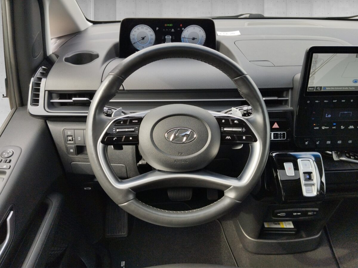 Hyundai STARIA 2.2 CRDi Prime 4WD Automatik 360*ACC*AUT – Bild 11