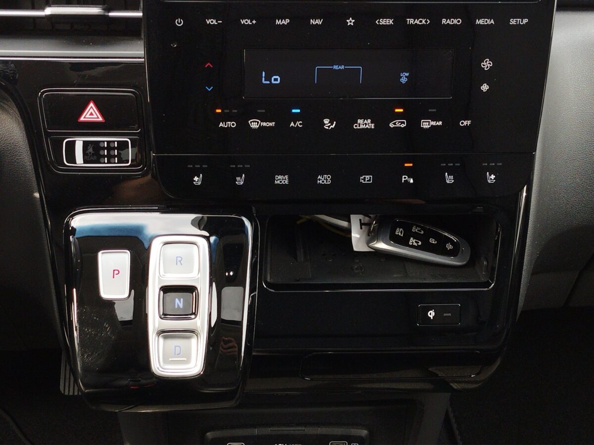 Hyundai STARIA 2.2 CRDi Prime 4WD Automatik 360*ACC*AUT – Bild 15