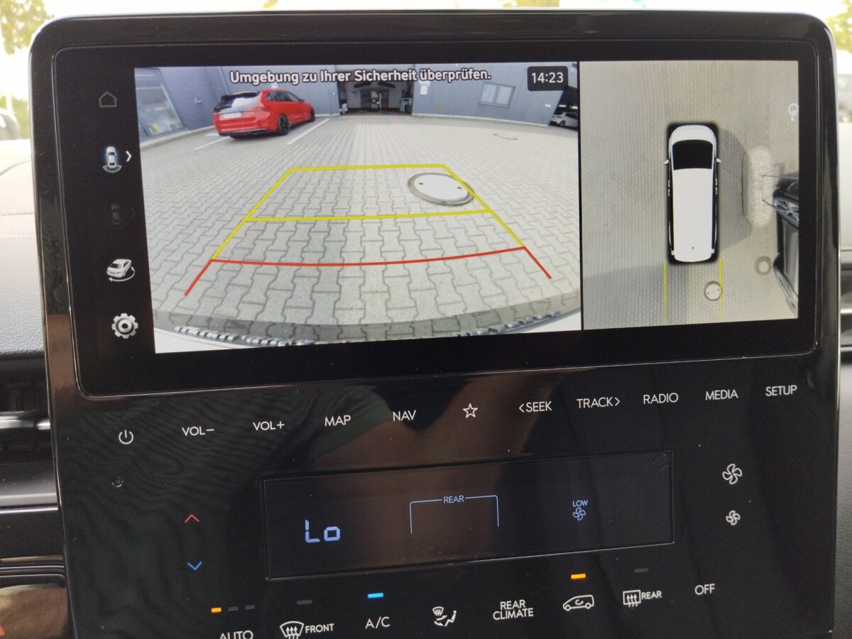 Hyundai STARIA 2.2 CRDi Prime 4WD Automatik 360*ACC*AUT – Bild 27