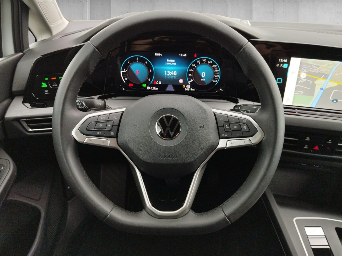 VW Golf VIII 2.0 TDI Style DSG ACC*AHK*AUT*DynLicht – Bild 10