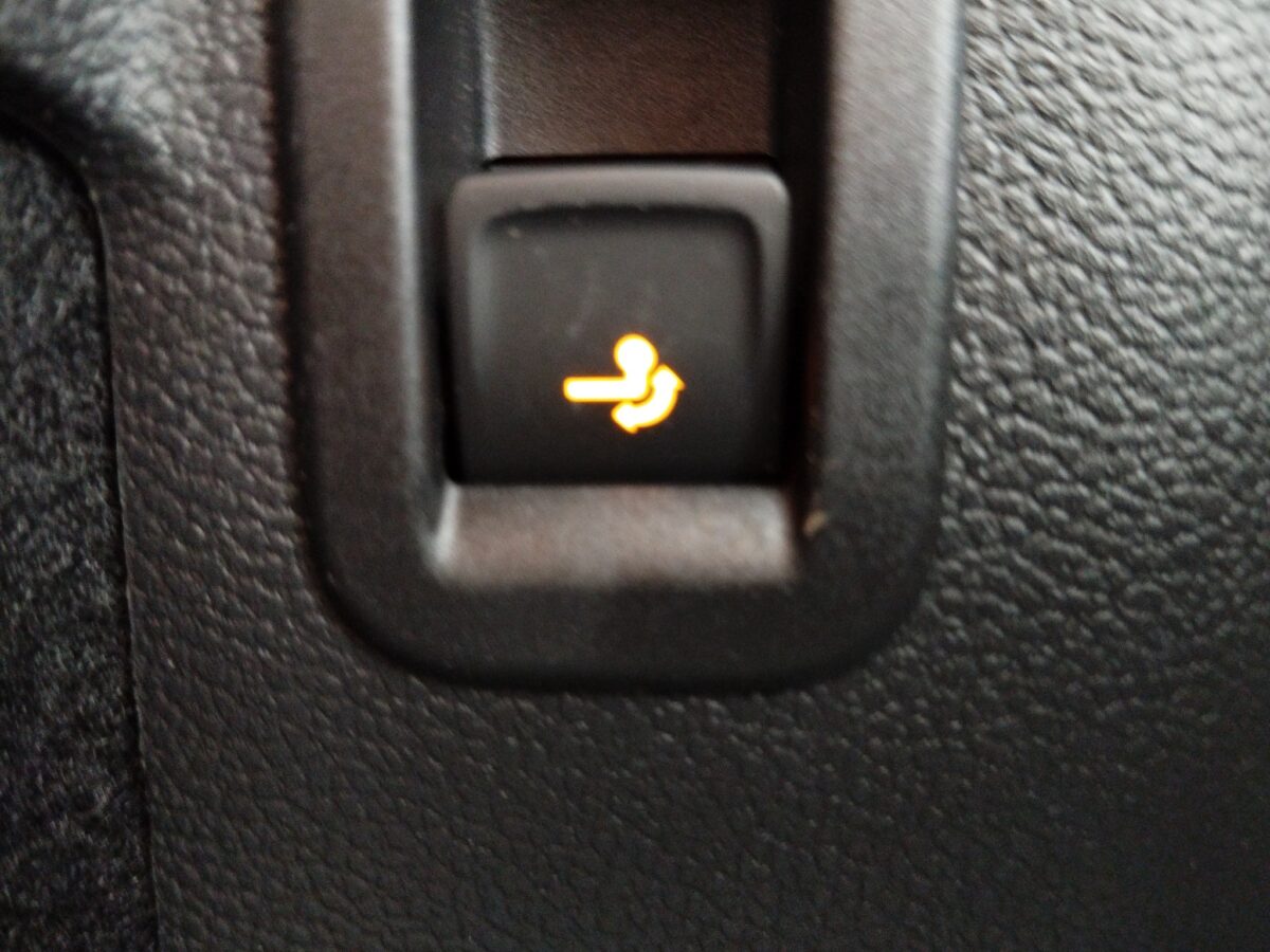 VW Golf VIII 2.0 TDI Style DSG ACC*AHK*AUT*DynLicht – Bild 21