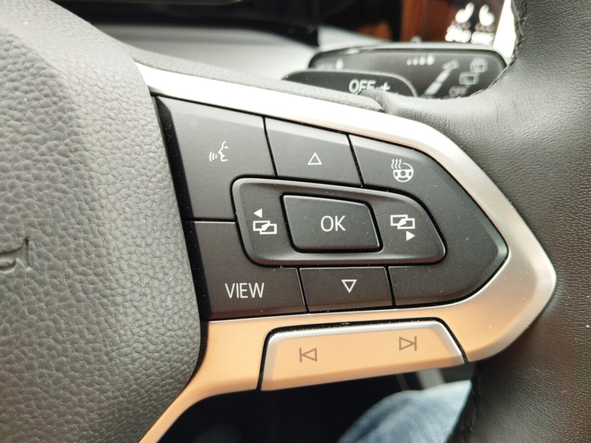 VW Golf VIII 2.0 TDI Style DSG ACC*AHK*AUT*DynLicht – Bild 23