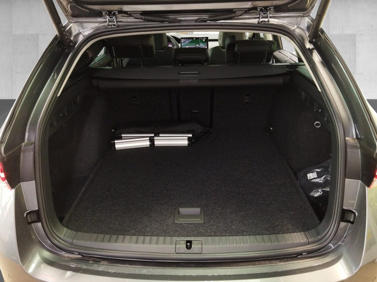 Skoda Octavia Combi 1.5 TSI Tour *Matrix*Kam.*LM*Navi* – Bild 17