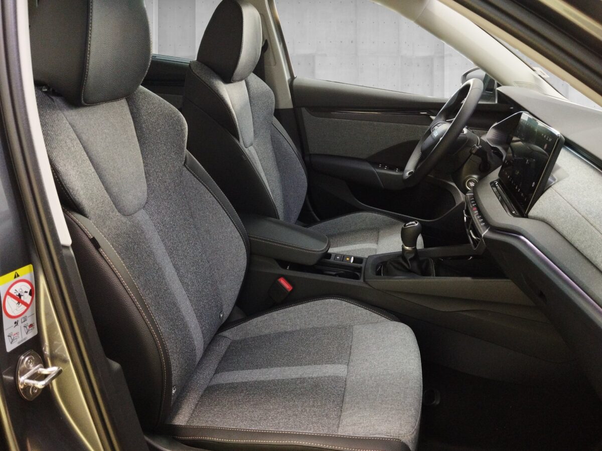 Skoda Octavia Combi 1.5 TSI Tour *Matrix*Kam.*LM*Navi* – Bild 19