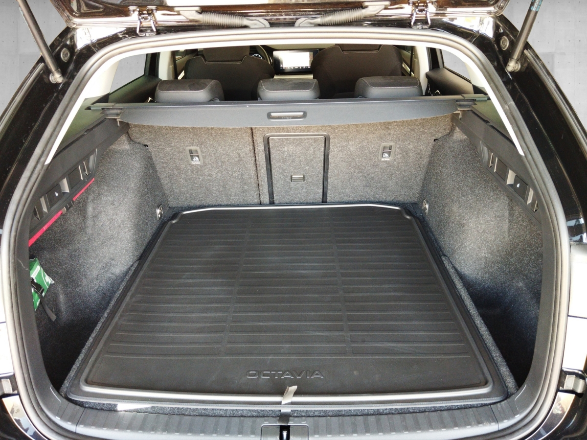 Skoda Octavia Combi 2.0 TDI Style DSG 4xSHZ*ACC*AUT*LM – Bild 17