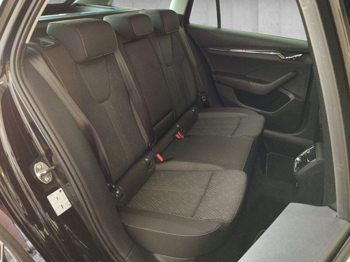 Skoda Octavia Combi 2.0 TDI Style DSG 4xSHZ*ACC*AUT*LM – Bild 18