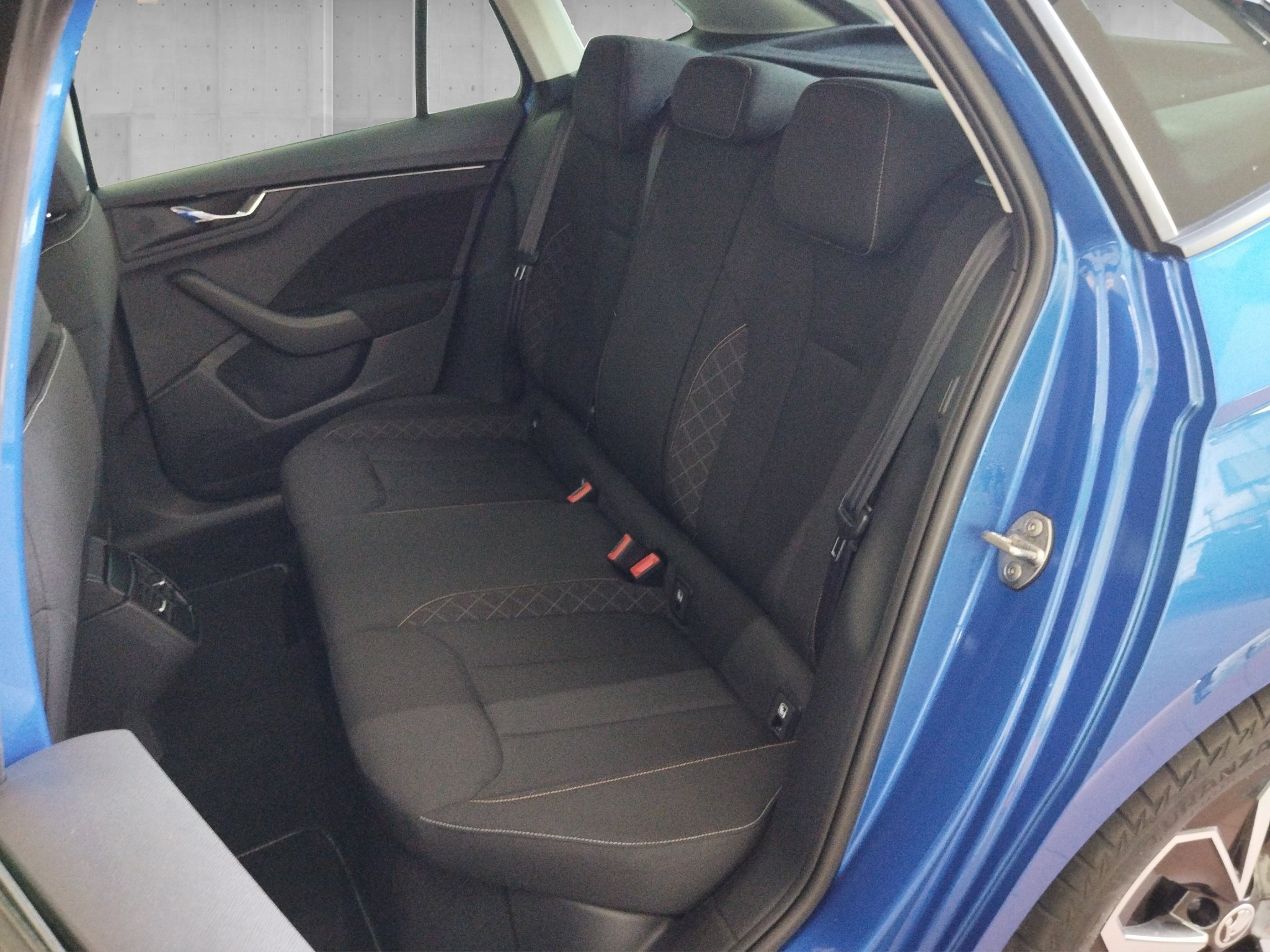 Skoda Scala 1.5 TSI Drive 125 DSG ACC*AUT*Kam.*KeyLess – Bild 9