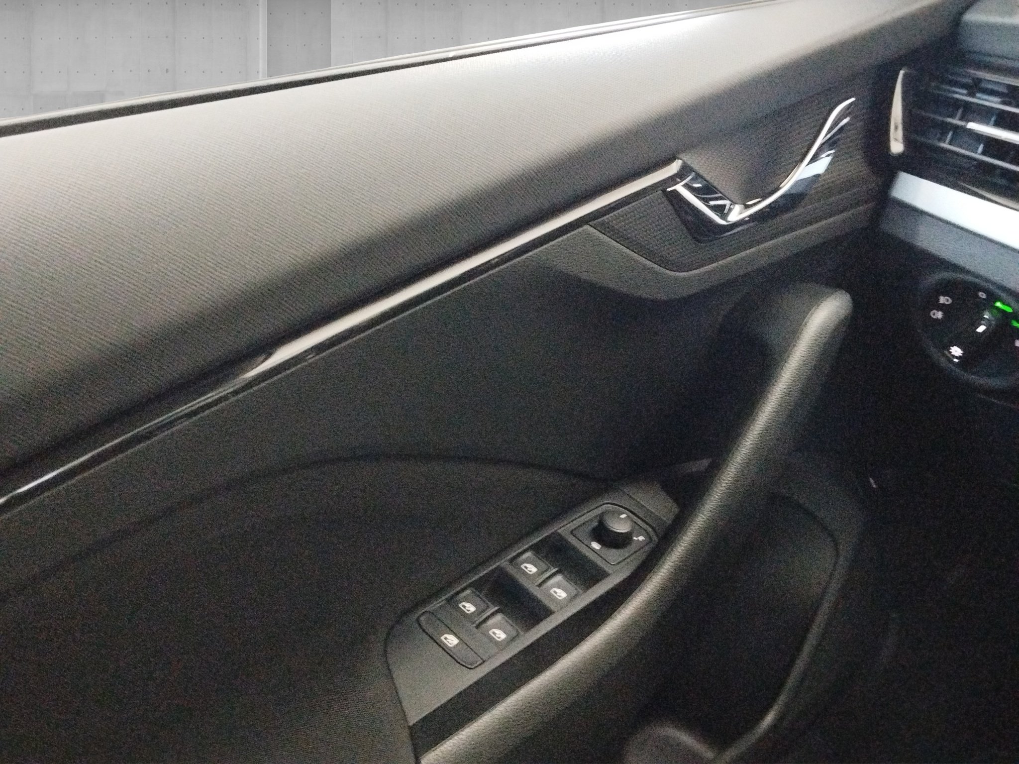 Skoda Scala 1.5 TSI Drive 125 DSG ACC*AUT*Kam.*KeyLess – Bild 12