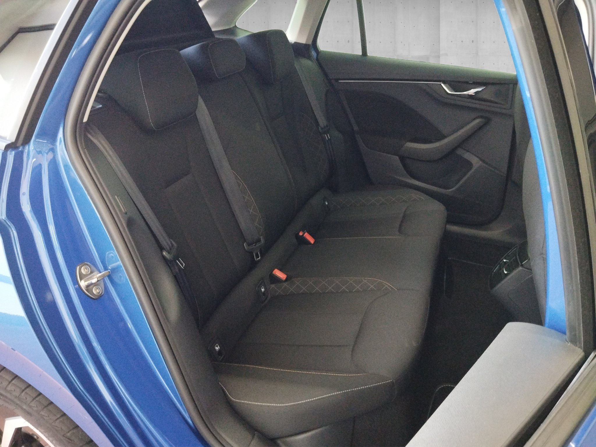 Skoda Scala 1.5 TSI Drive 125 DSG ACC*AUT*Kam.*KeyLess – Bild 18