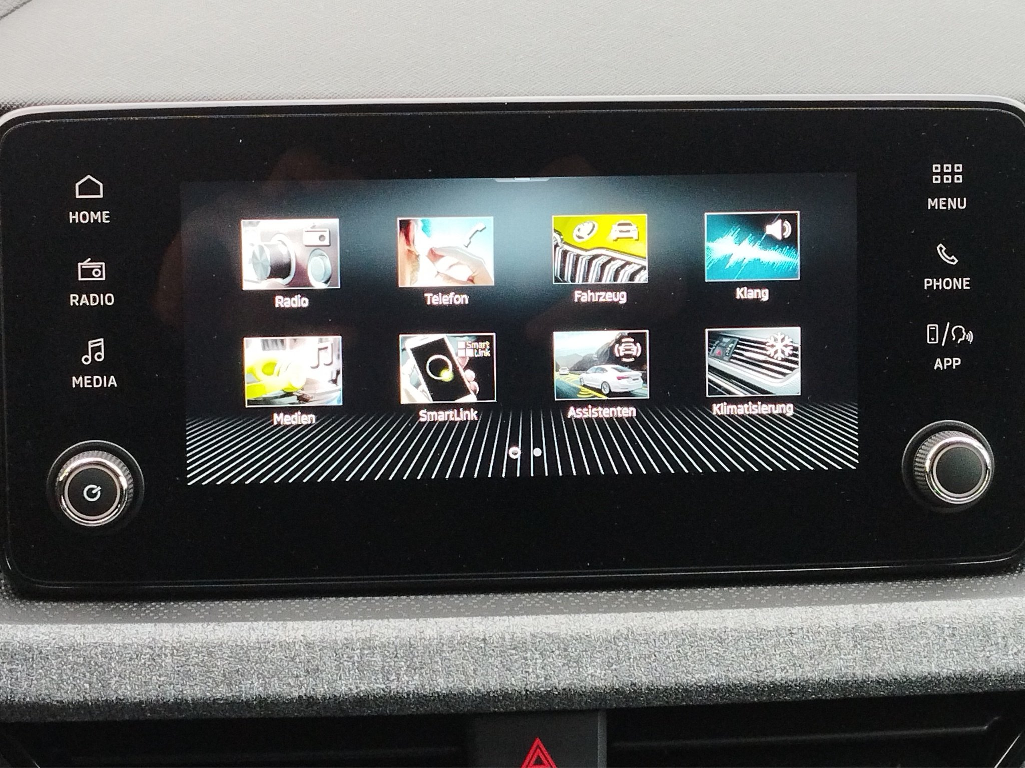 Skoda Scala 1.0 TSI Selection Facelift*KeyLess*KlimaA – Bild 15