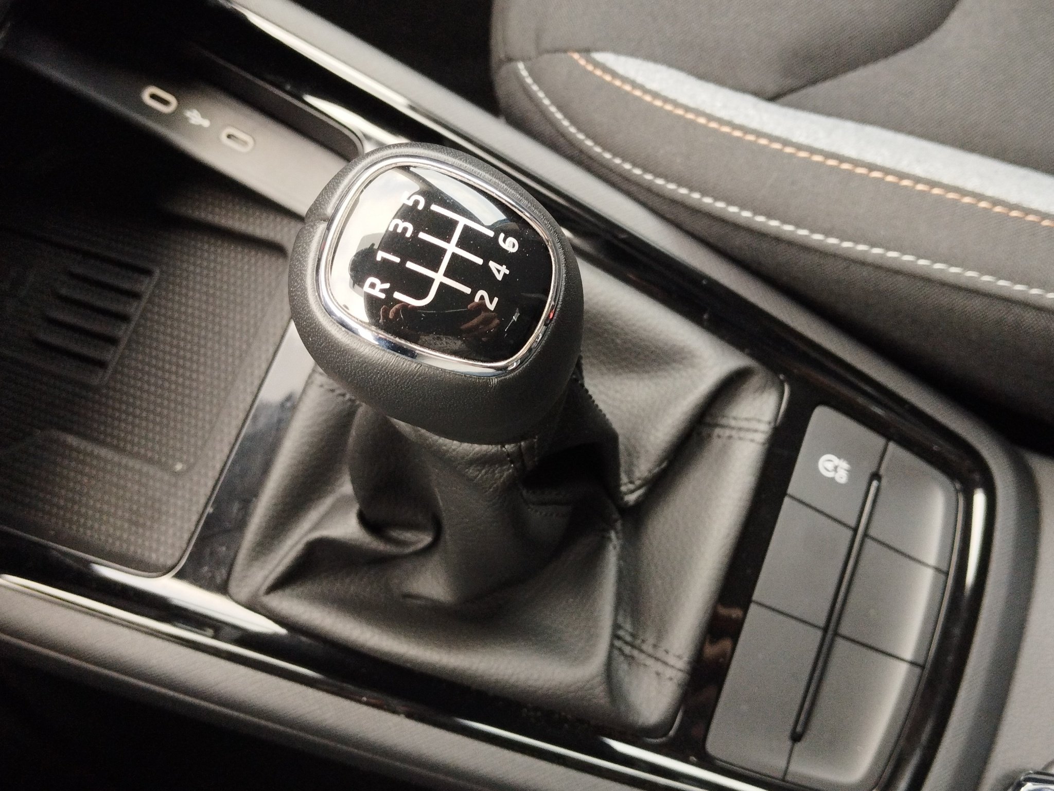 Skoda Scala 1.0 TSI Selection Facelift*KeyLess*KlimaA – Bild 27