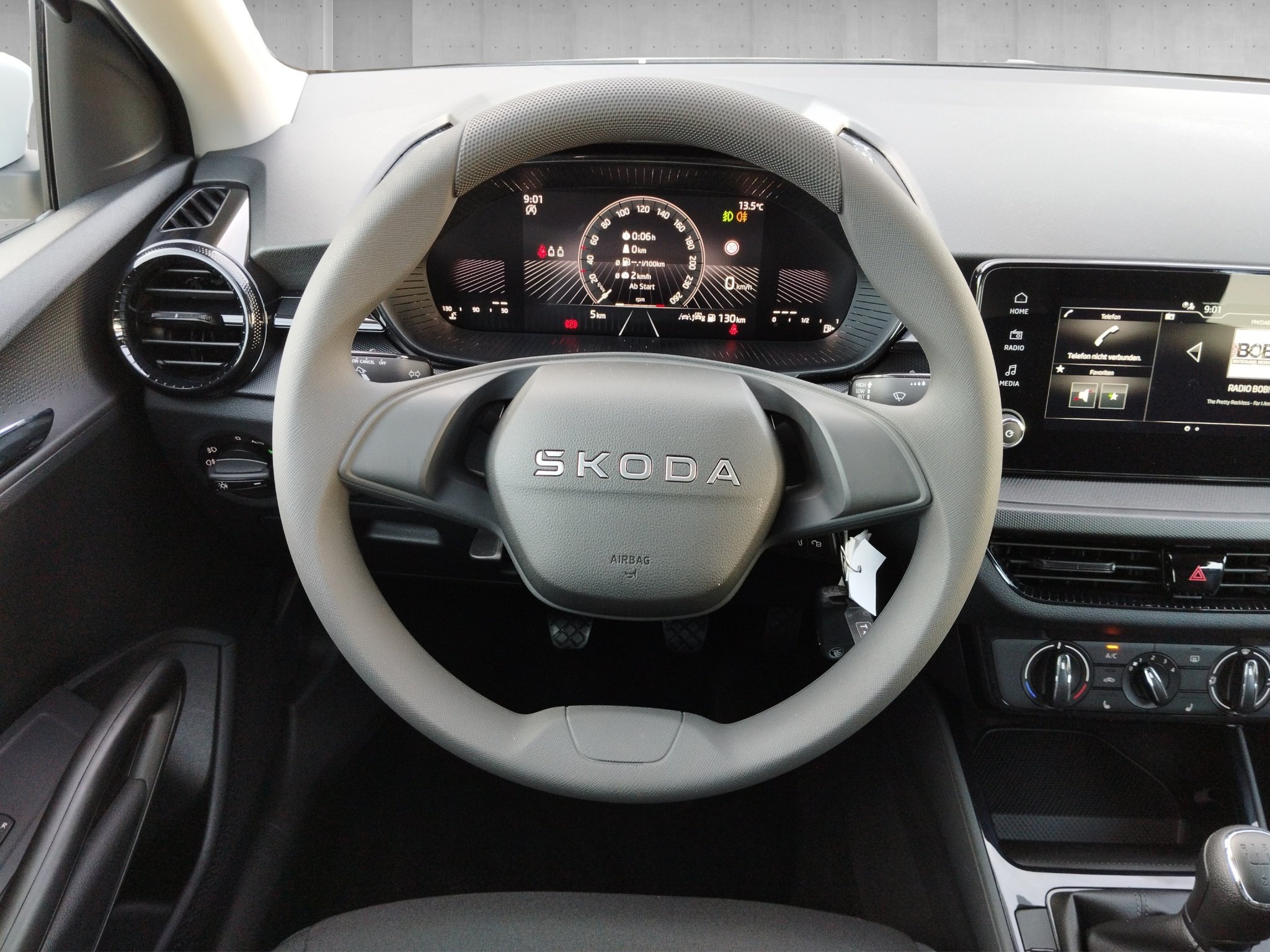 Skoda Fabia 1.0 TSI Essence *LED*LM*PDC*SHZ*SpurH* – Bild 10