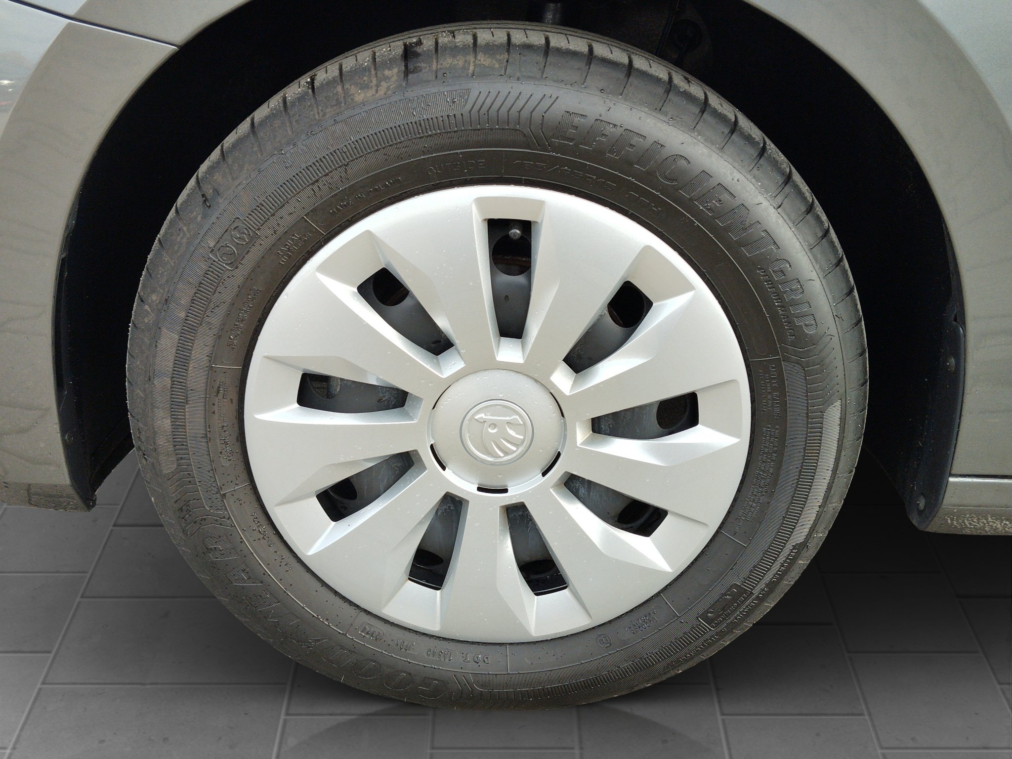 Skoda Fabia 1.0 MPI Selection KeyLess*KlimaA*LED*LM – Bild 20