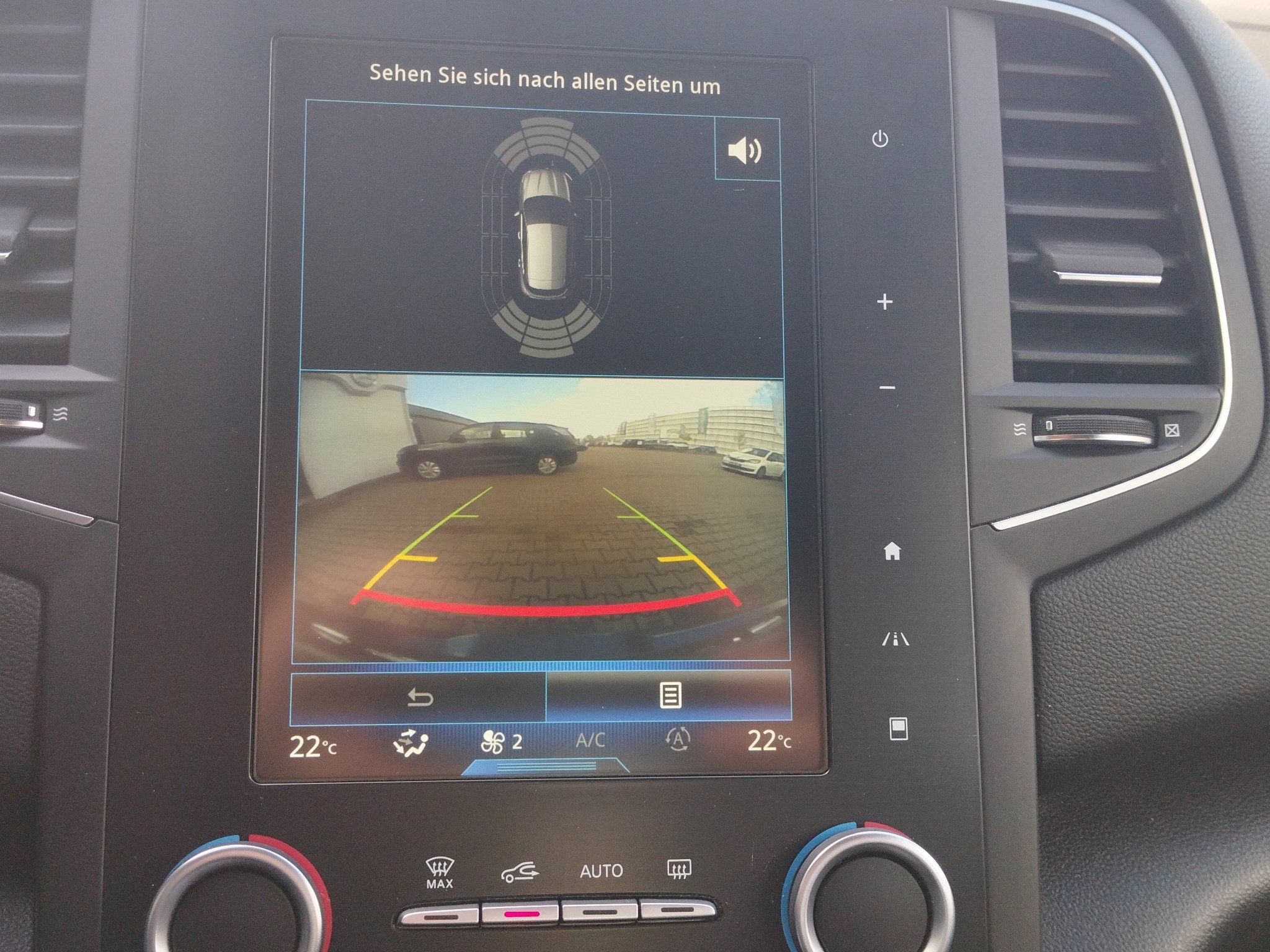 Renault Megane IV 1.2 TCe 130 Energy Intens. *DynLicht*LM – Bild 24