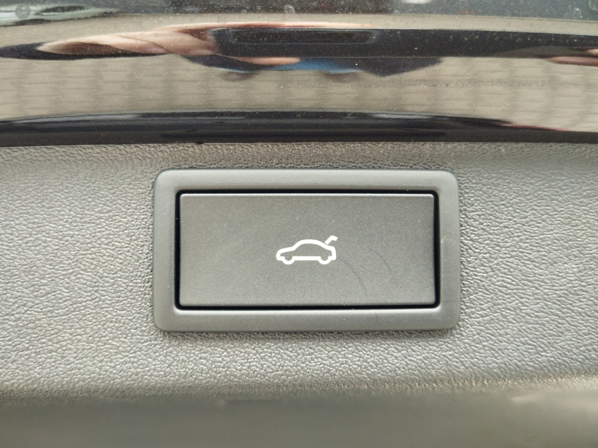 Skoda Enyaq 60 Automatik 4xSHZ*ACC*AHK*AUT*Kam.*KlimaA – Bild 23