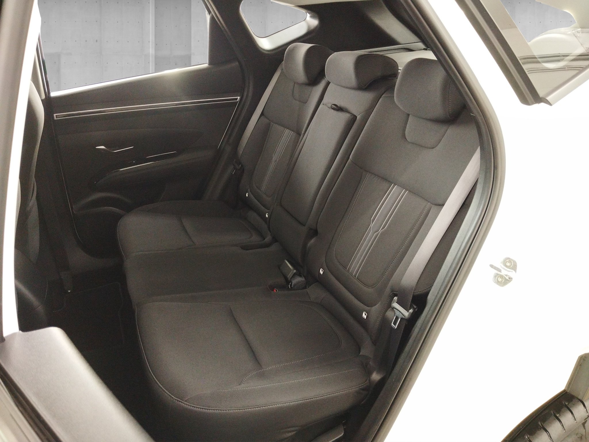 Hyundai TUCSON 1.6 T-GDi Hybrid Select 4WD Automatik AUT – Bild 9