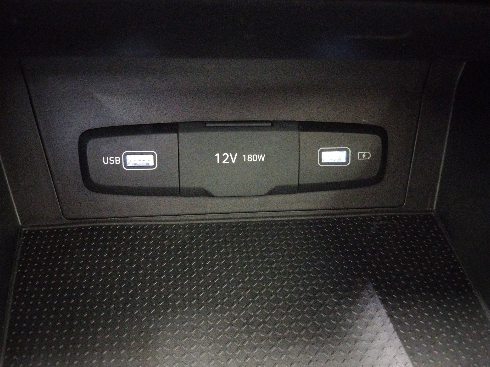 Hyundai TUCSON 1.6 T-GDi Hybrid Select 4WD Automatik AUT – Bild 27