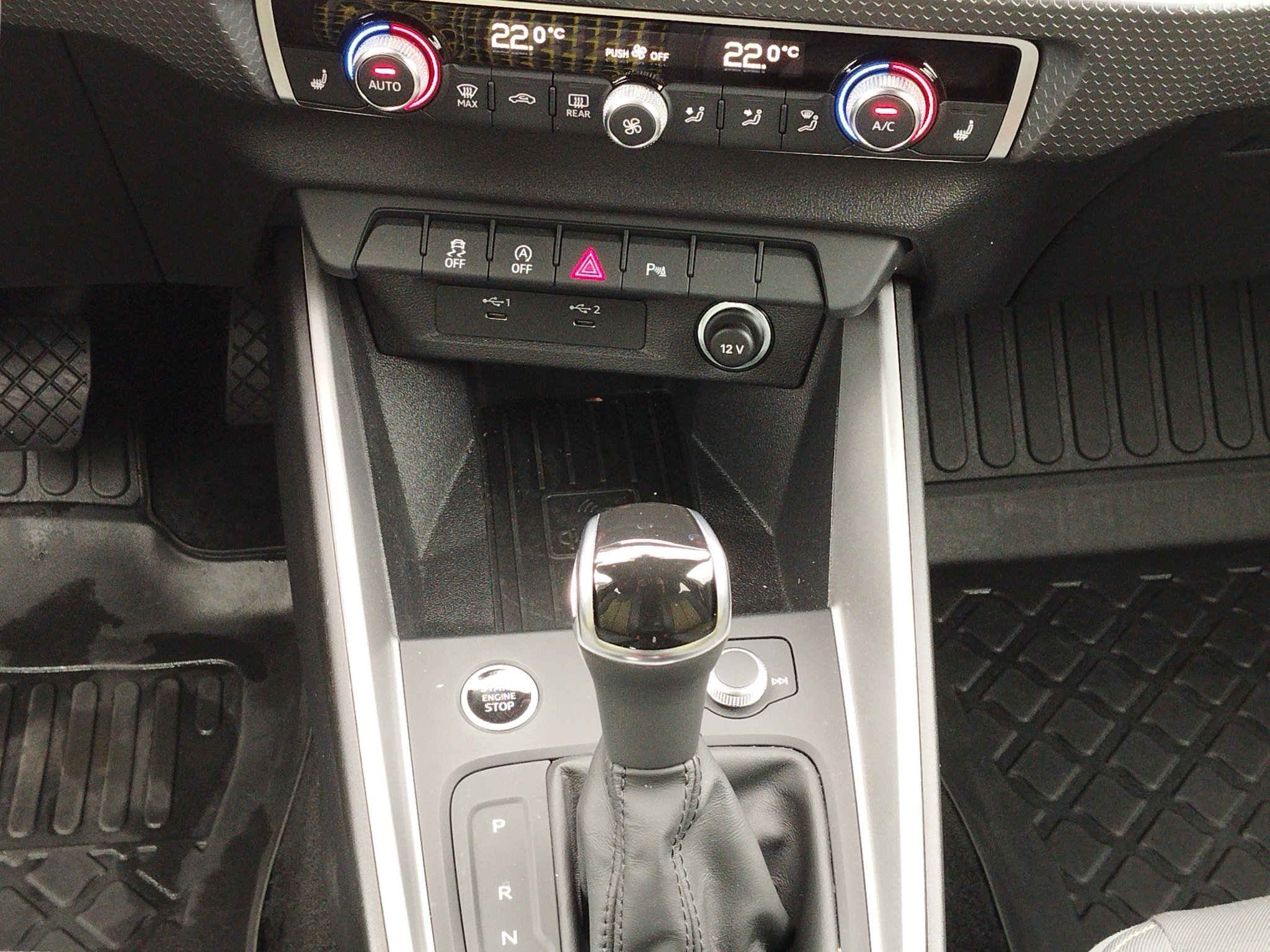 Audi A1 Sportback 1.5 TFSI S line DSG AUT*DynLicht*LM – Bild 14