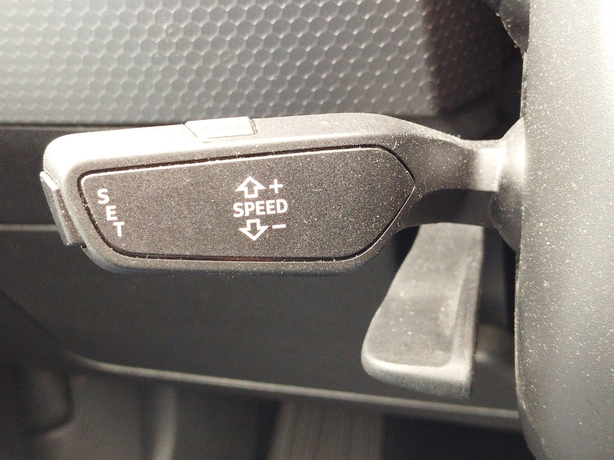 Audi A1 Sportback 1.5 TFSI S line DSG AUT*DynLicht*LM – Bild 21