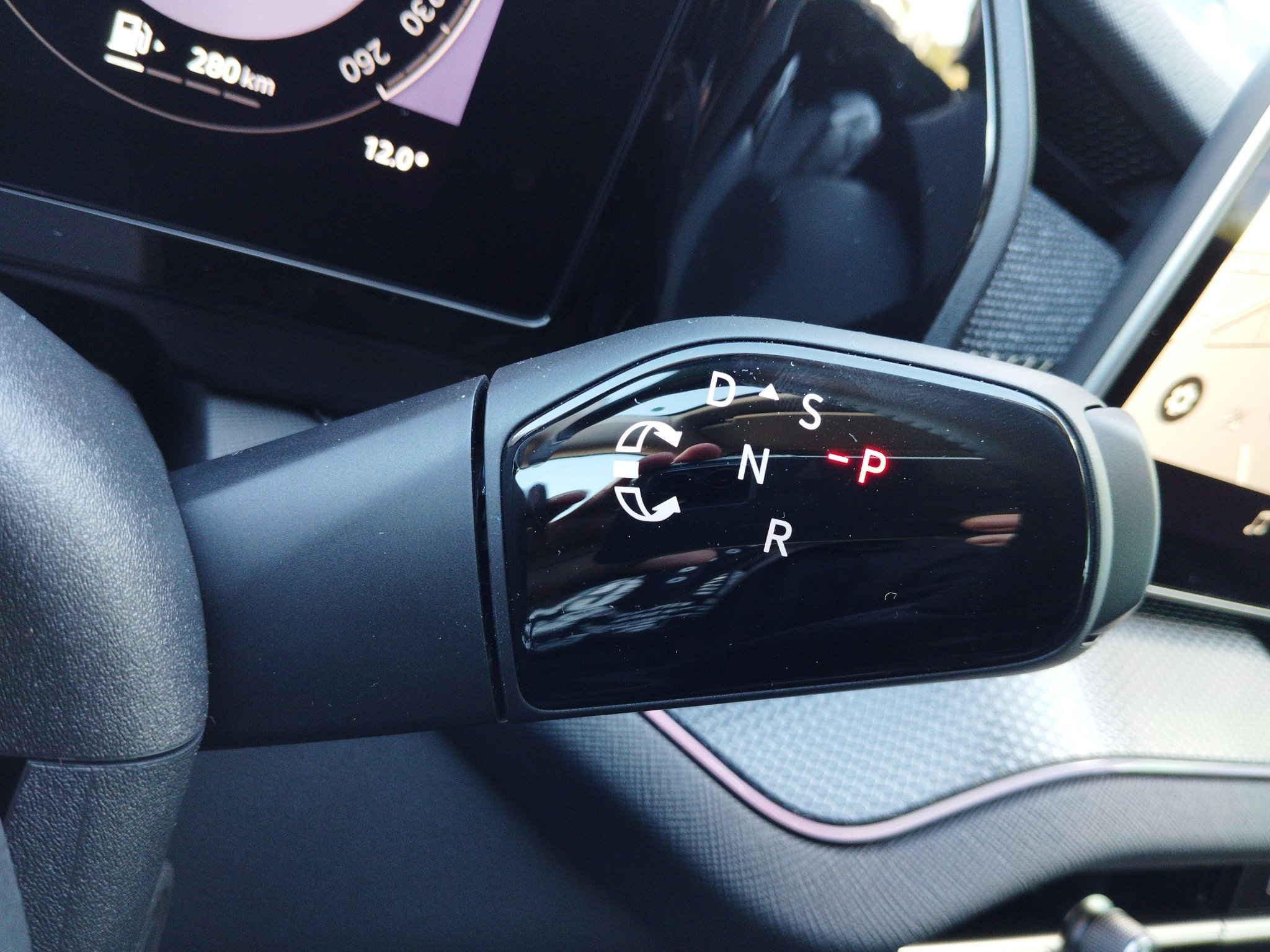 Skoda Kodiaq 2.0 TDI Selection DSG *ACC*AHK*AUT*HUD*LED – Bild 28