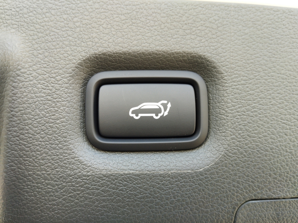 Hyundai Santa Fe 1.6 T-GDI 5-Sitzer Signature 360°*4xSHZ – Bild 23