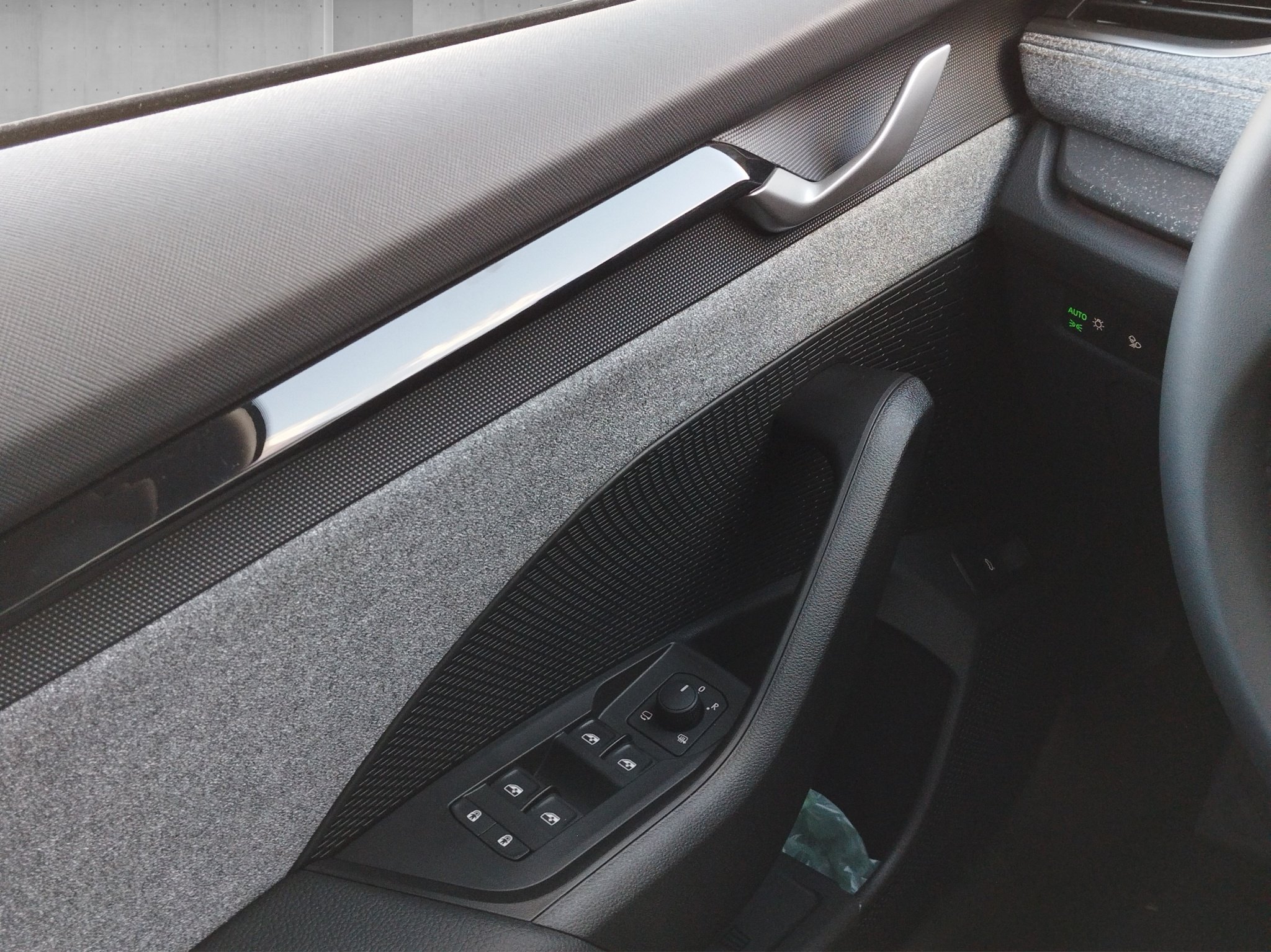 Skoda Octavia Combi 2.0 TDI Tour DSG *360°*4xSHZ*ACC*LM – Bild 12