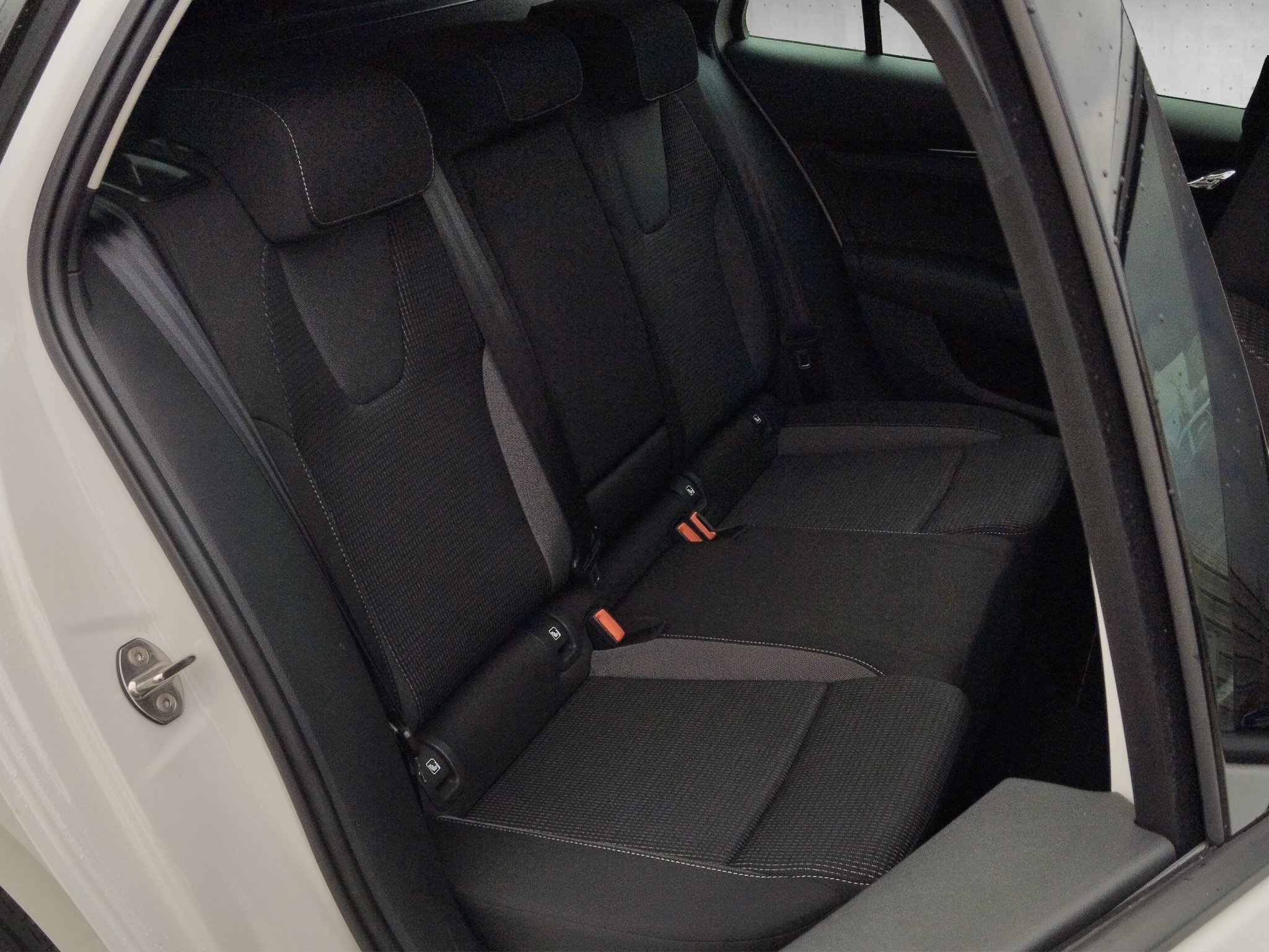 Skoda Octavia Combi 2.0 TDI Ambition DynLicht*KeyLess – Bild 18