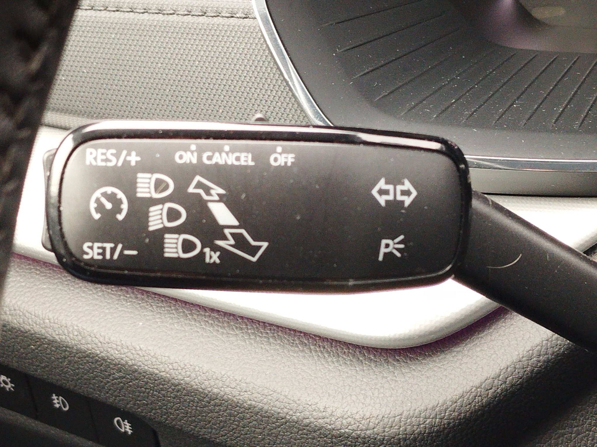 Skoda Octavia Combi 2.0 TDI Ambition DynLicht*KeyLess – Bild 21