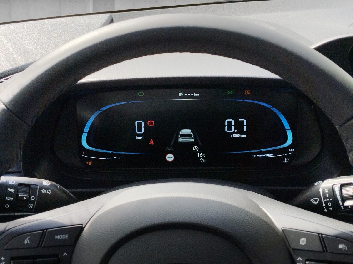 Hyundai i20 FL 1.2 Select – Bild 13