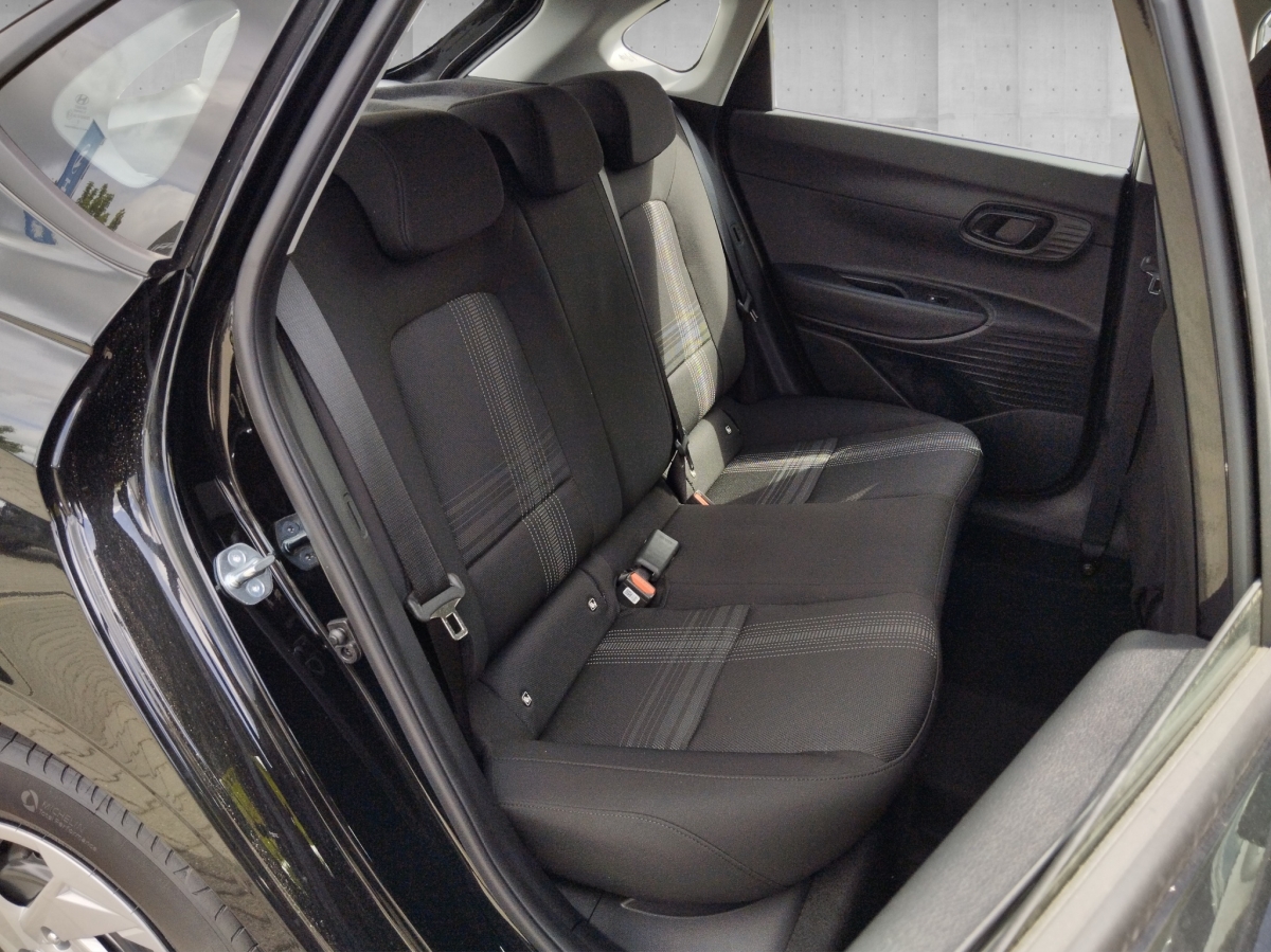 Hyundai i20 FL 1.2 Select – Bild 20