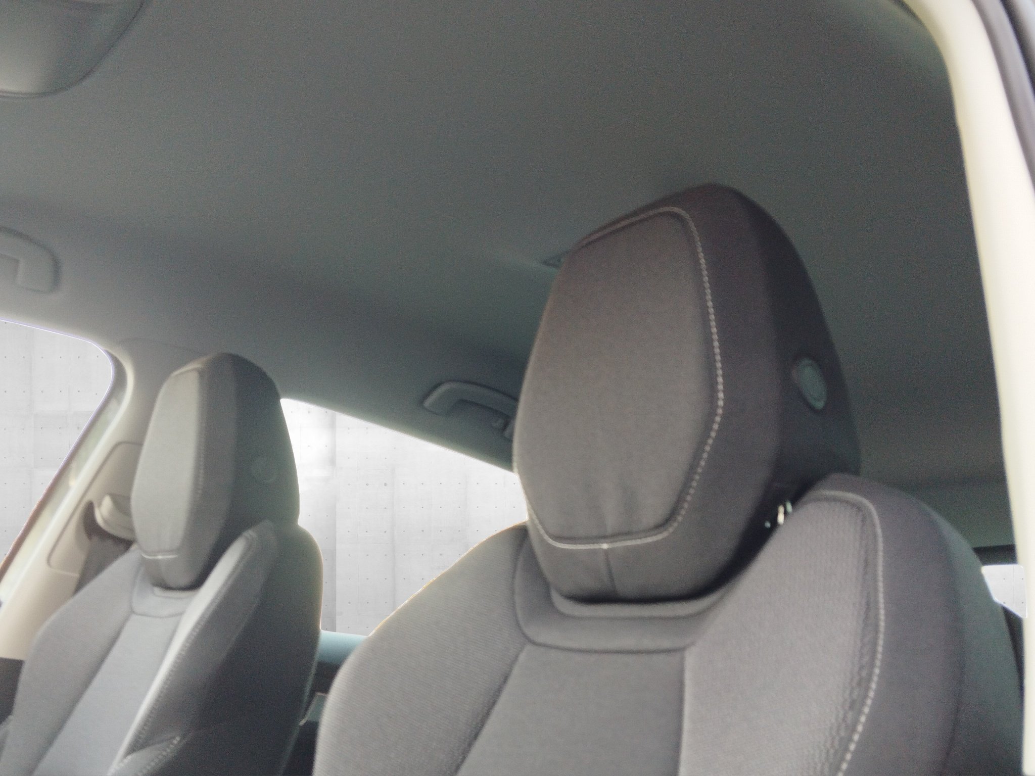 Skoda Karoq 1.5 TSI Tour ACC*AHK*Facelift*KeyLess*LED – Bild 8