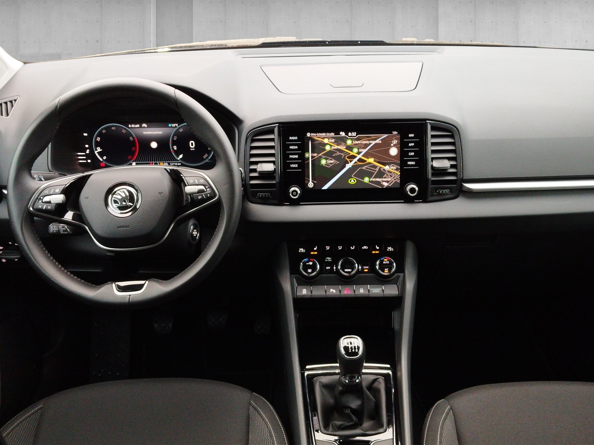 Skoda Karoq 1.5 TSI Drive ACC*AHK*KlimaA*LED*Navi*PDC – Bild 12