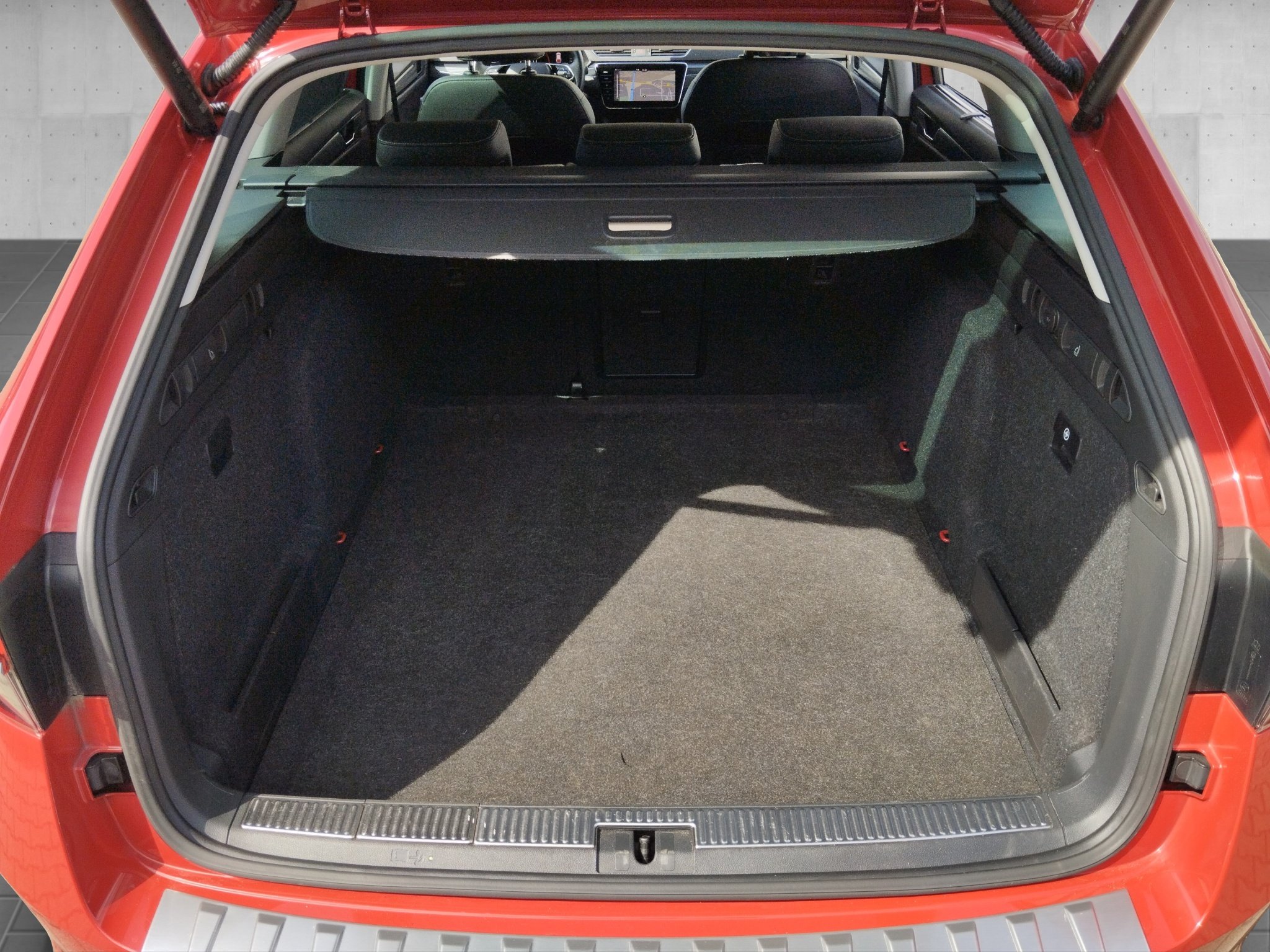 Skoda Superb Combi 2.0 TSI Style 4x4 DSG 360°*4xSHZ*LM – Bild 17