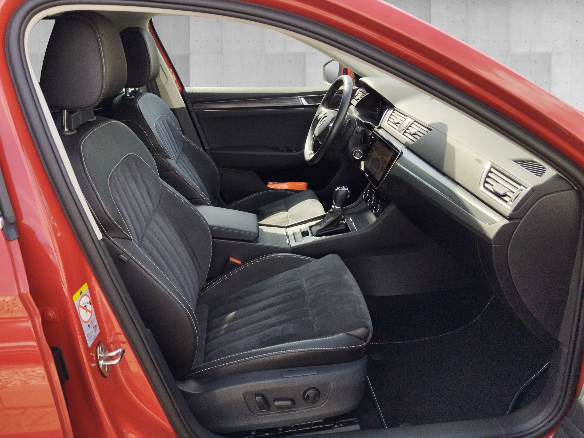 Skoda Superb Combi 2.0 TSI Style 4x4 DSG 360°*4xSHZ*LM – Bild 19