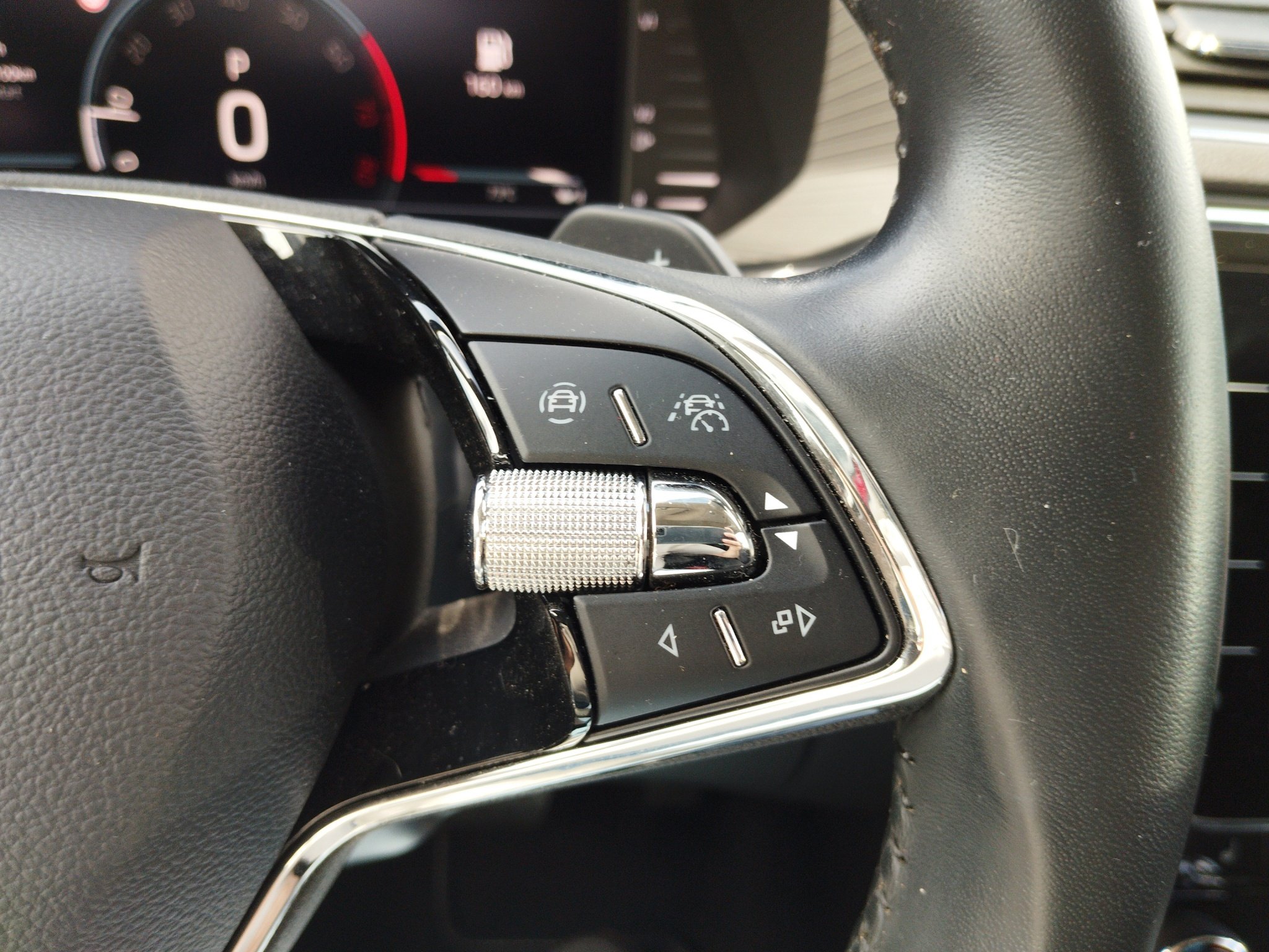 Skoda Superb Combi 2.0 TSI Style 4x4 DSG 360°*4xSHZ*LM – Bild 25