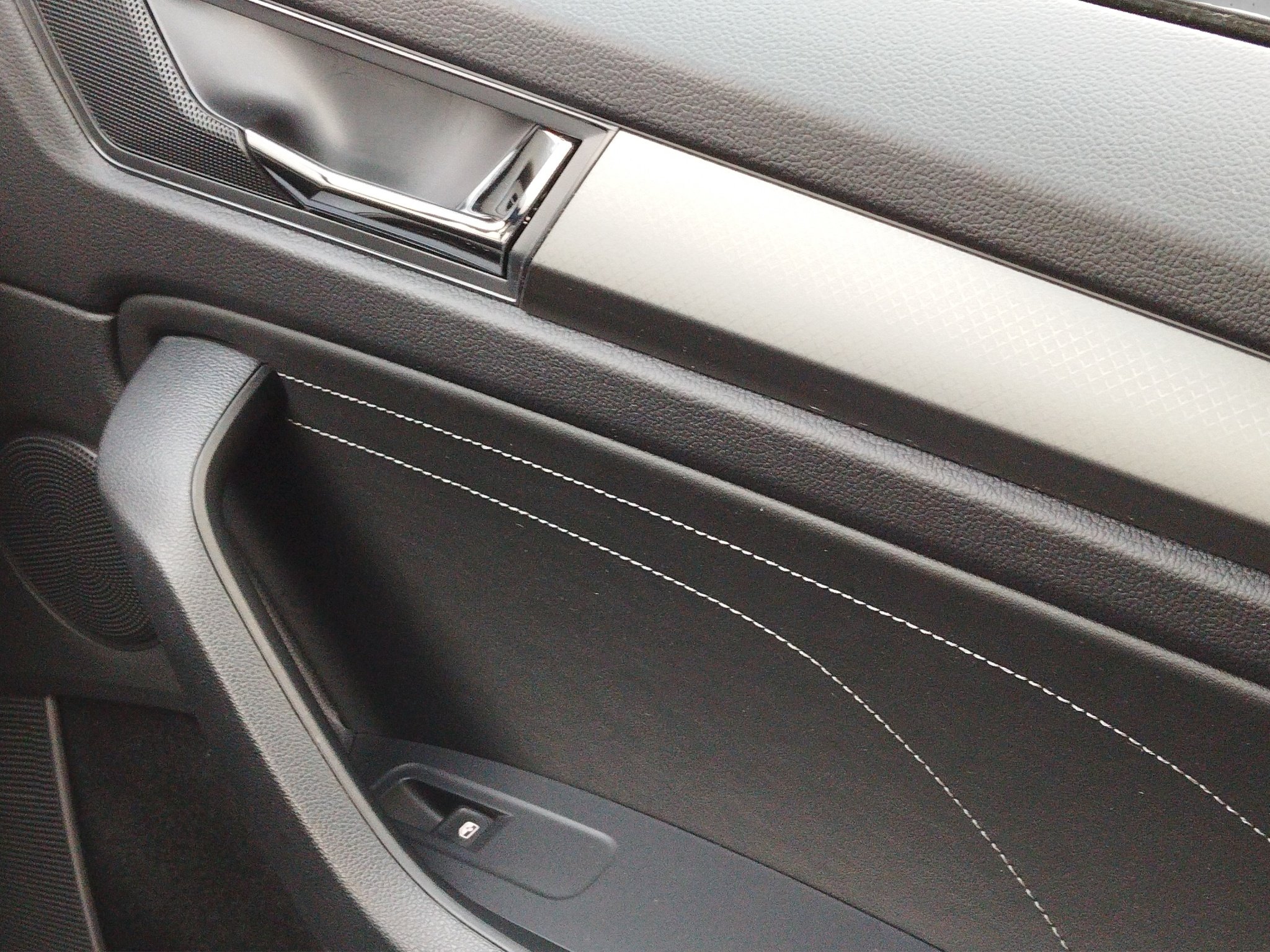 Skoda Kodiaq 1.5 TSI Clever DSG 4xSHZ*ACC*AHK*AUT*Kam. – Bild 16