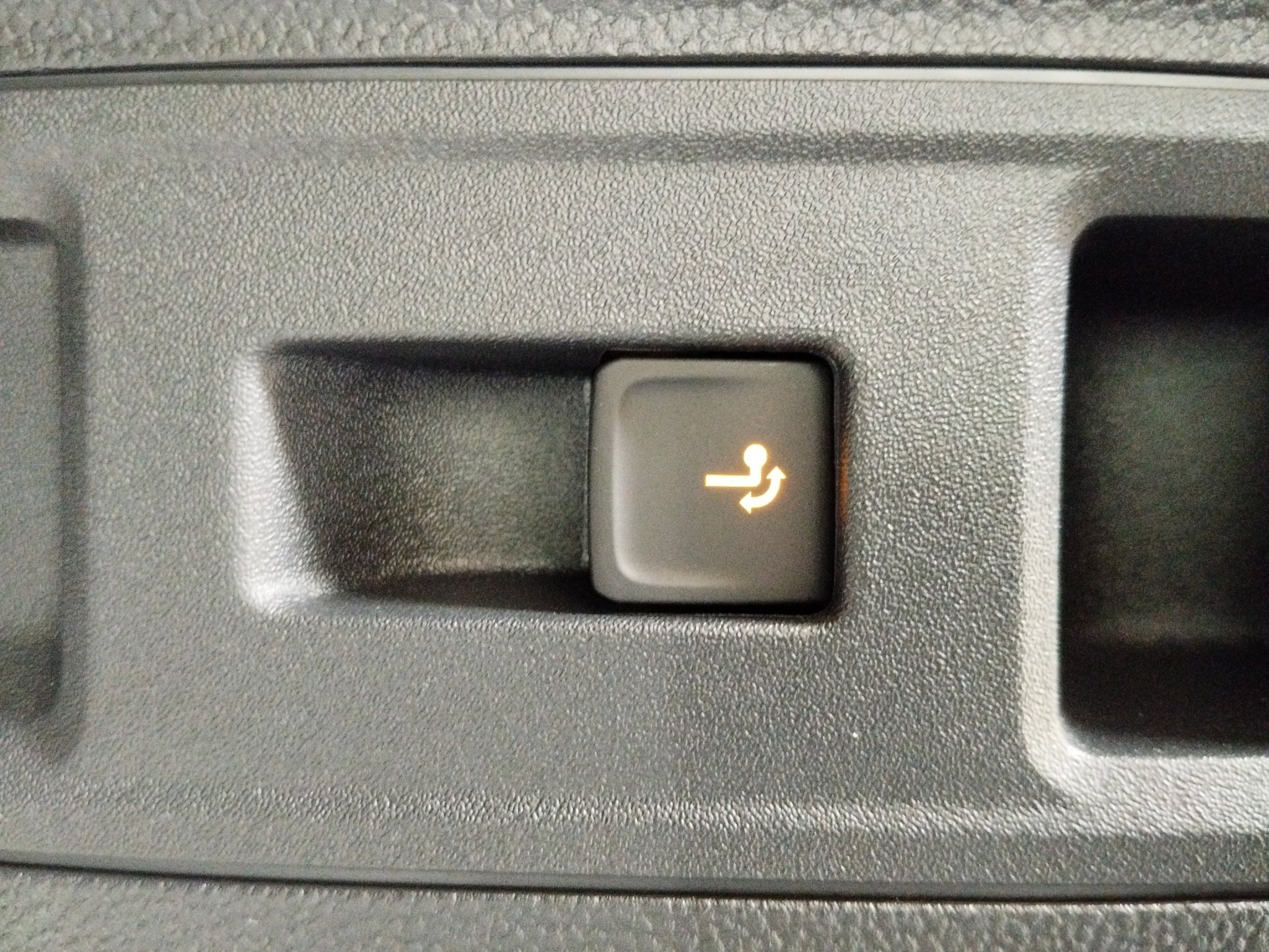 Skoda Superb Combi 2.0 TDI Sportline DSG *4xSHZ*ACC*AHK – Bild 22